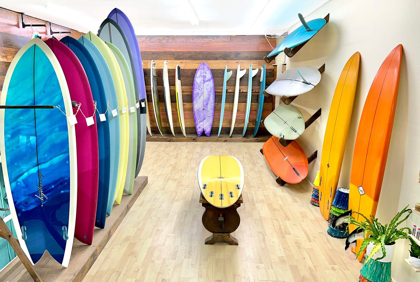DaveySKY Surfboards workshop